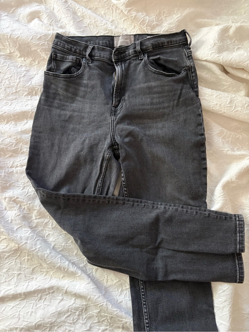 Everlane High-Rise Cheeky Women's Jeans in Washed Black